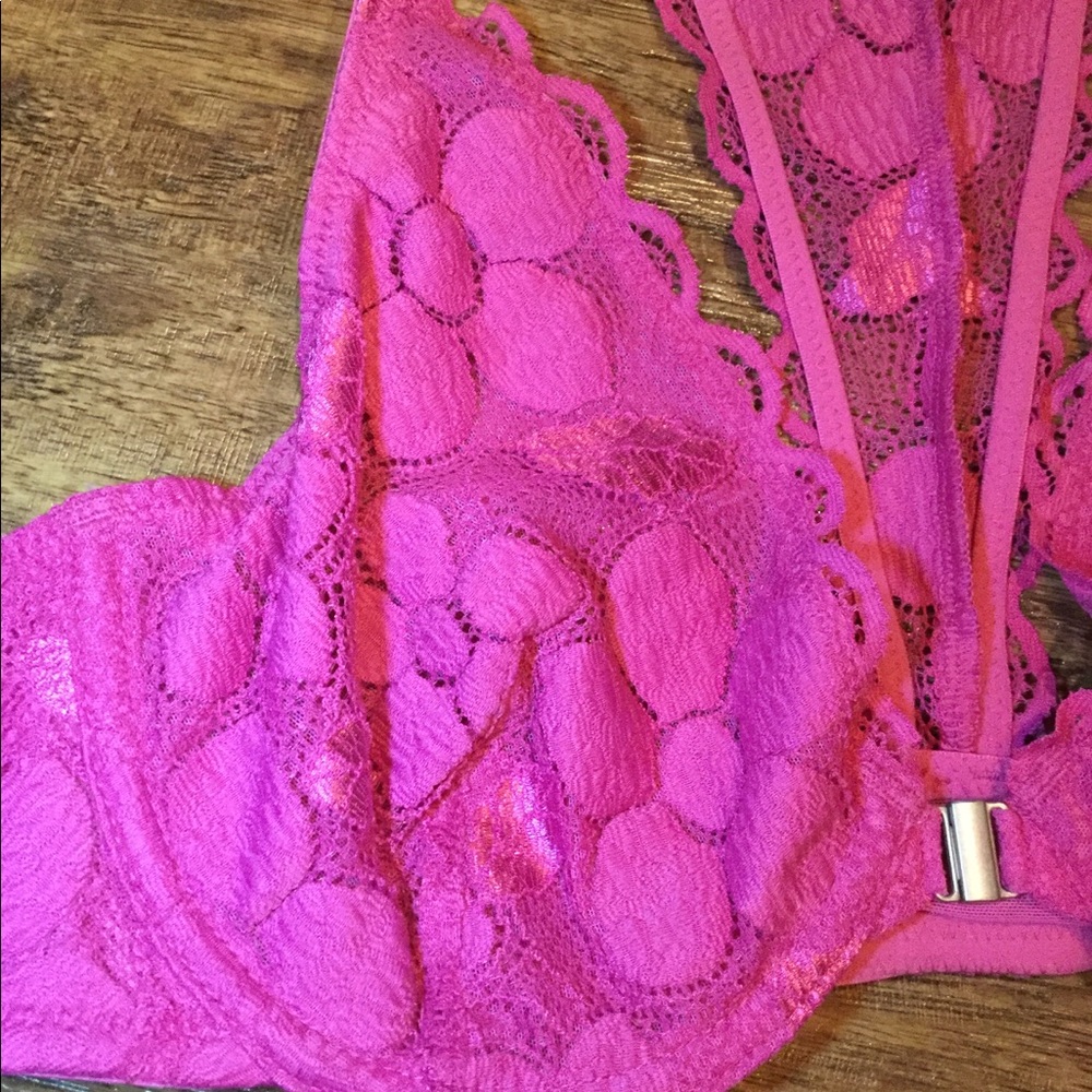 New aerie Happy Pink Lace Unlined Plunge Bra - Picture 5 of 7